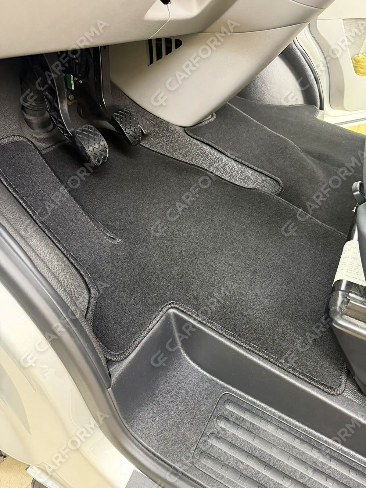 Коврики на Volkswagen Multivan (T5) 2003&nbsp;-&nbsp;2015 в Сургуте