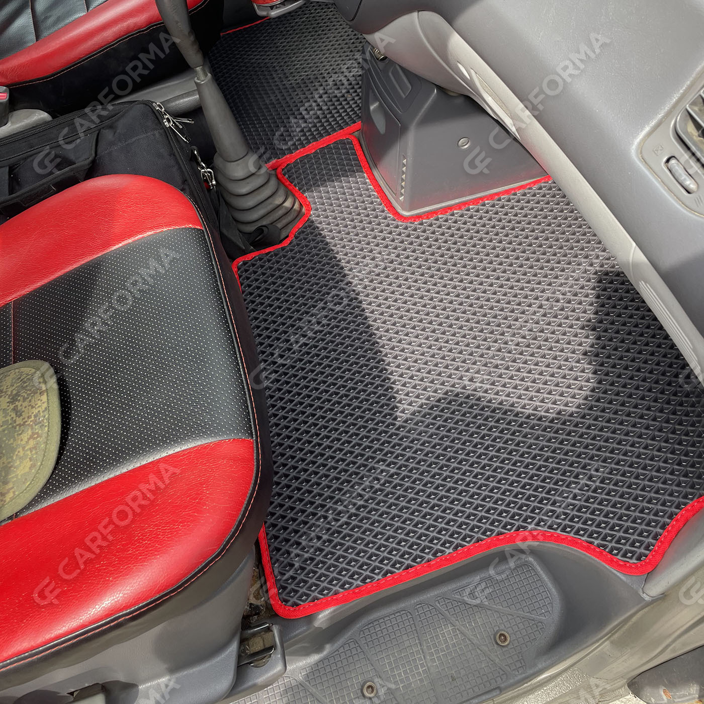 Ворсовые коврики на Mitsubishi Space Gear 1994&nbsp;-&nbsp;2007 в Сургуте