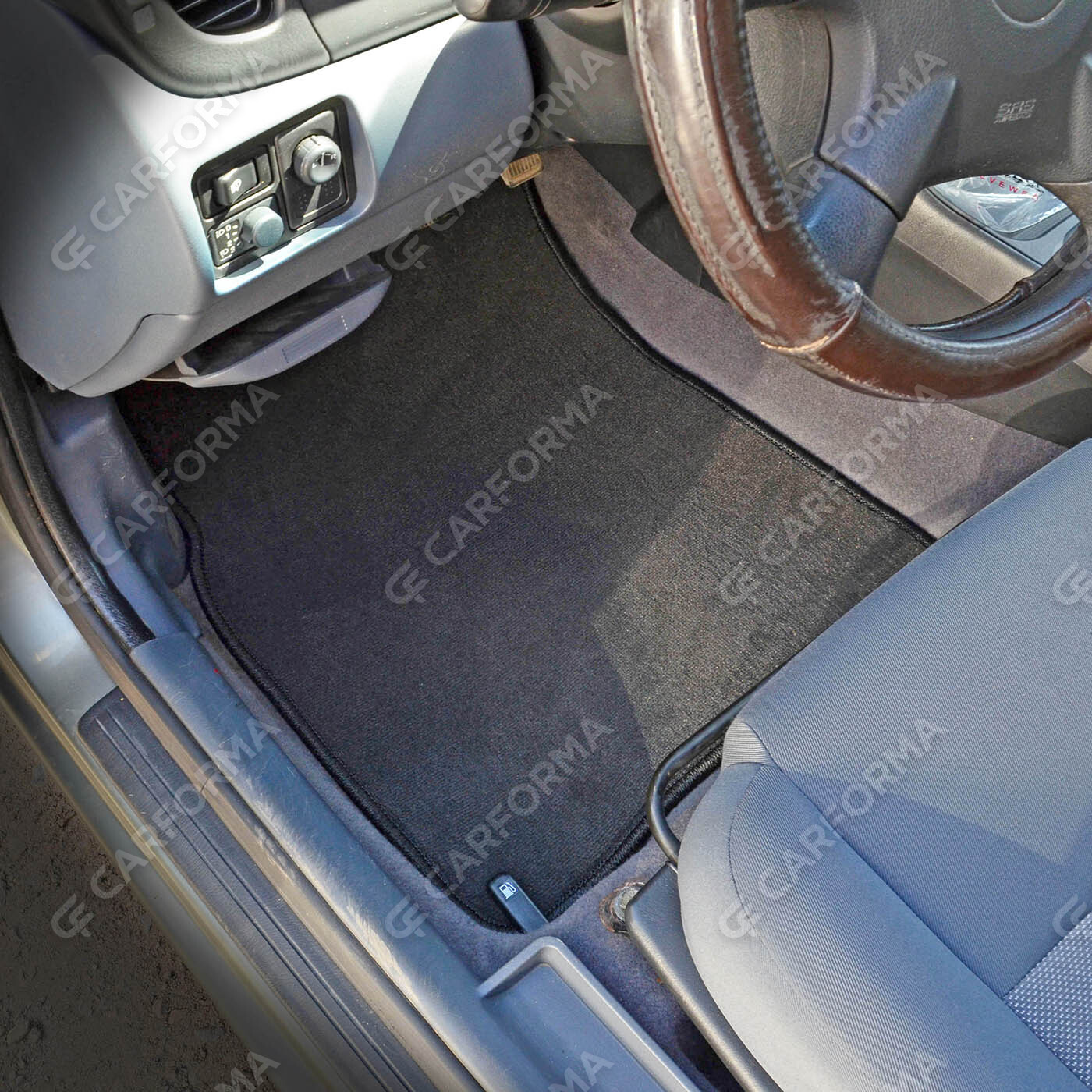 Ворсовые коврики на Nissan Almera 2 (N16) 2000&nbsp;-&nbsp;2006 в Сургуте