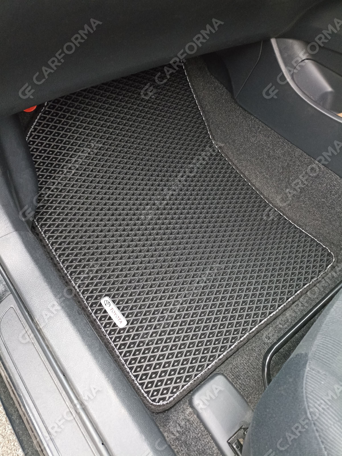 Ворсовые коврики на Toyota Corolla Axio (E14) 2006&nbsp;-&nbsp;2012 в Сургуте