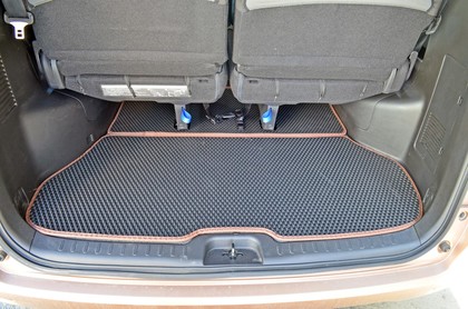 Ворсовые коврики на Nissan Serena (C26) 2010 - 2016 в Сургуте