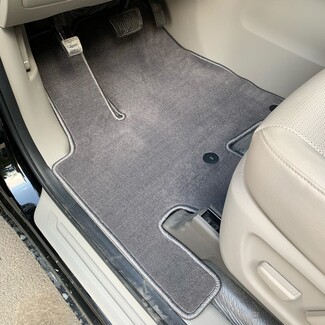 Коврики на KIA Carnival III 7 мест 2014 - 2021 в Сургуте Коврики на KIA Carnival III 7 мест 2014 - 2021 в Сургуте