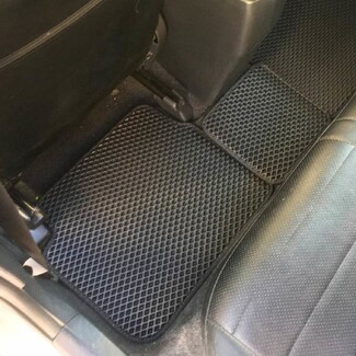 Ворсовые коврики на Toyota Corolla Axio (E14) 2006&nbsp;-&nbsp;2012 в Сургуте