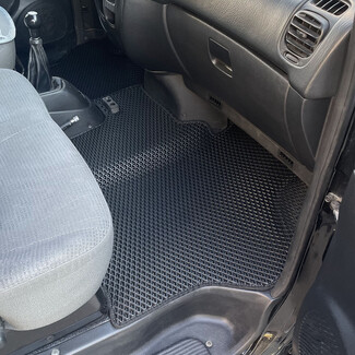 Коврики на Hyundai Starex 1996 - 2007 в Сургуте Коврики на Hyundai Starex 1996 - 2007 в Сургуте