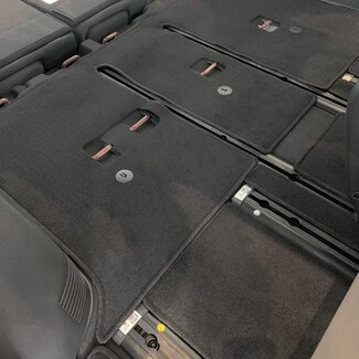 Ворсовые коврики на KIA Carnival IV 8 мест 2020 - 2025 в Сургуте Ворсовые коврики на KIA Carnival IV 8 мест 2020 - 2025 в Сургуте