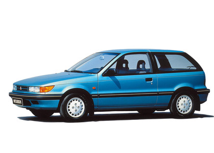 Ворсовые коврики на Mitsubishi Colt III 1988 - 1992 в Сургуте