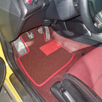Ворсовые коврики на Honda Civic VIII 3d 2006 - 2011 в Сургуте Ворсовые коврики на Honda Civic VIII 3d 2006 - 2011 в Сургуте