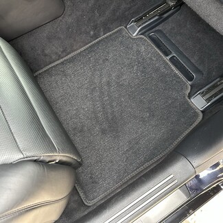 Коврики на Lexus LS IV 2006 - 2017 в Сургуте Коврики на Lexus LS IV 2006 - 2017 в Сургуте