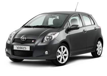 Ворсовые коврики на Toyota Yaris II 2005 - 2011 в Сургуте