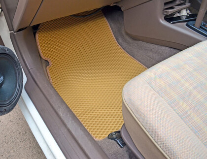 EVA коврики на Toyota Corolla II (L50) 1994 - 1999 в Сургуте EVA коврики на Toyota Corolla II (L50) 1994 - 1999 в Сургуте