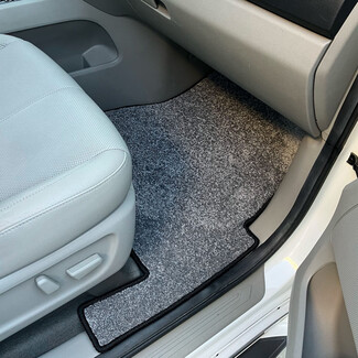 Коврики на KIA Carnival III 7 мест 2014 - 2021 в Сургуте Коврики на KIA Carnival III 7 мест 2014 - 2021 в Сургуте