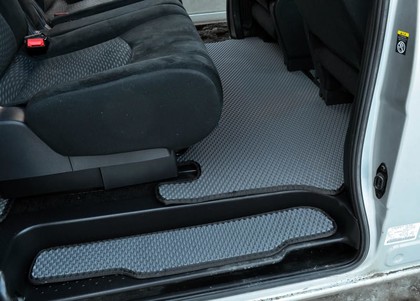 Ворсовые коврики на Nissan Serena (C26) 2010 - 2016 в Сургуте
