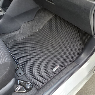 Коврики на Toyota Yaris L 2013 - 2026 в Сургуте Коврики на Toyota Yaris L 2013 - 2026 в Сургуте