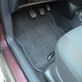 Ворсовые коврики на Ford Focus I 1998&nbsp;-&nbsp;2005 в Сургуте