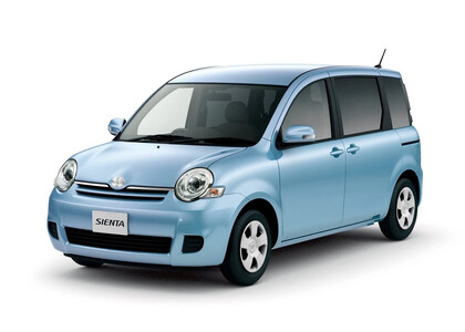 Ворсовые коврики на Toyota Sienta I 2003 - 2015 в Сургуте