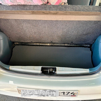 Коврики на Toyota Vitz I 1998 - 2005 в Сургуте Коврики на Toyota Vitz I 1998 - 2005 в Сургуте