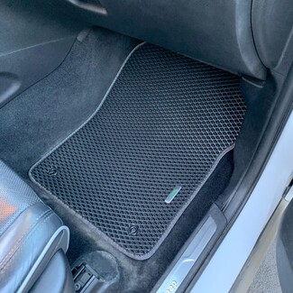 Коврики на Jeep Grand Cherokee (WK2) 2010 - 2022 в Сургуте Коврики на Jeep Grand Cherokee (WK2) 2010 - 2022 в Сургуте